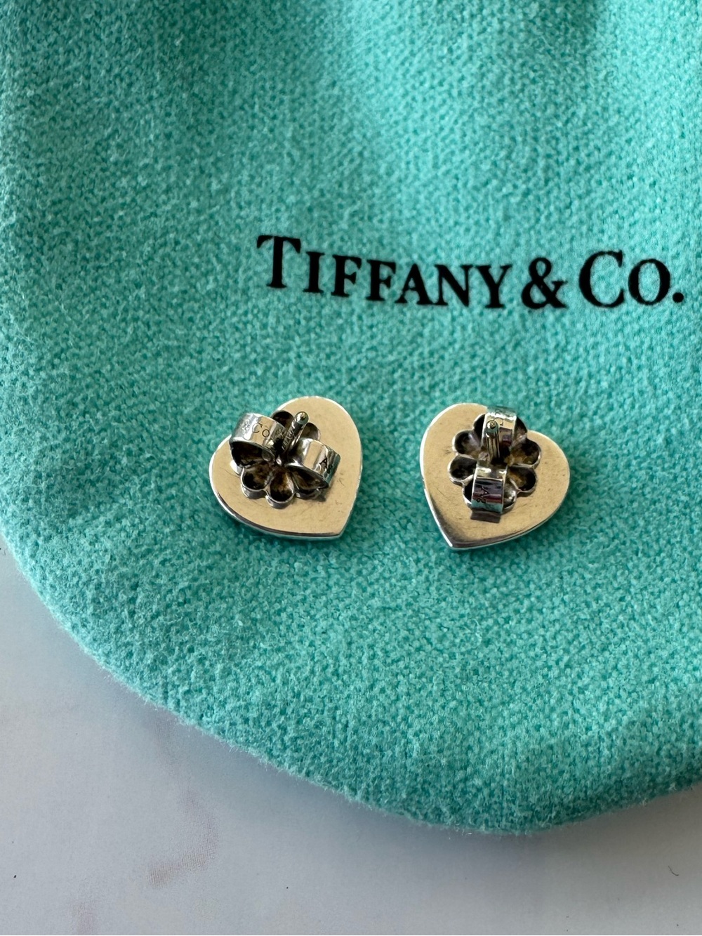 Tiffany & Co. mini heart earrings - Picture 4 of 4